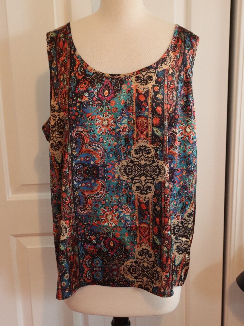 Zeagoo Sleeveless Multi Color Sleeveless Satin Tank Size XL